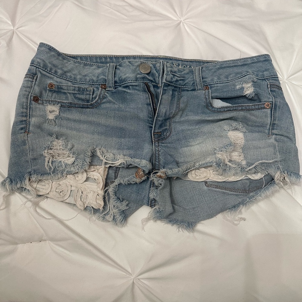 American Eagle Cut off jeans